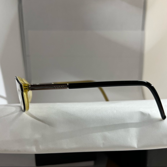 Gucci eyeglasses - Picture 2 of 2